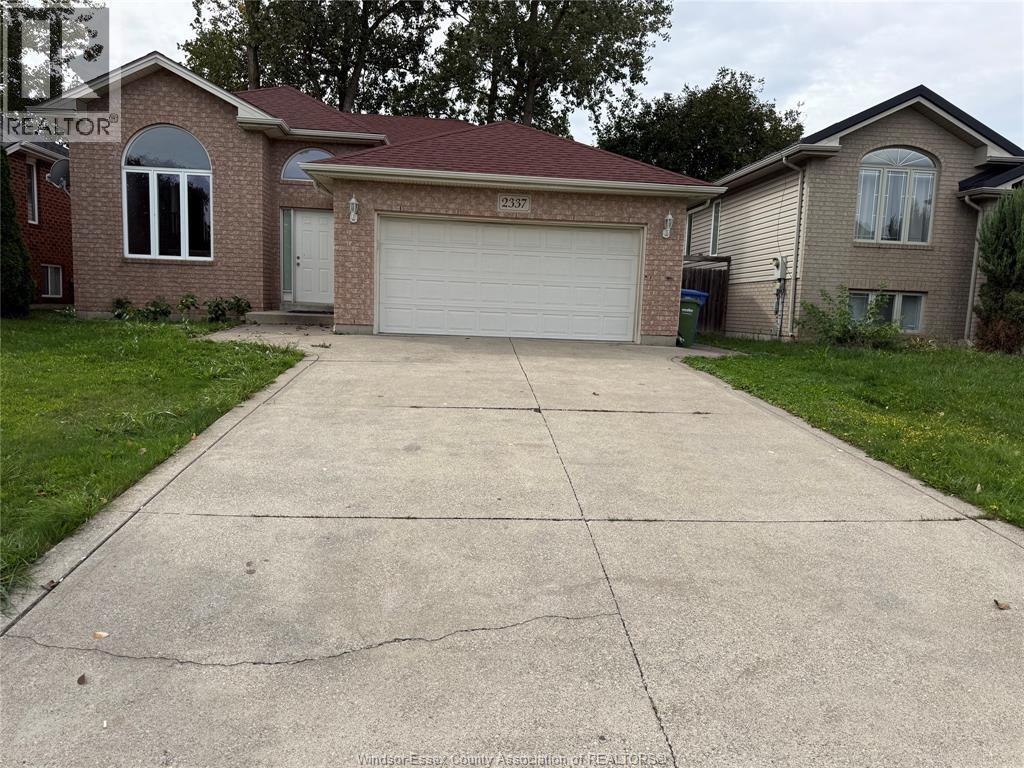 2337 Askin Property Photo 1