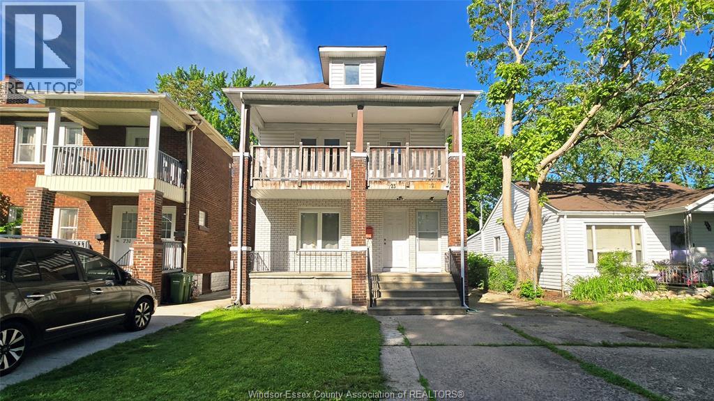 721-723 Campbell Avenue Property Photo 1