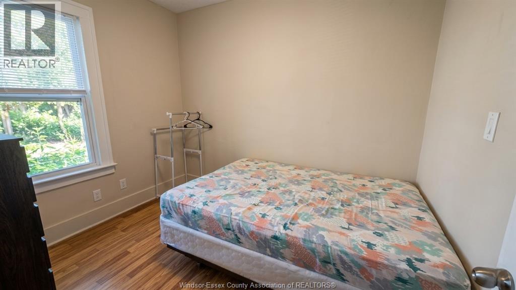 721-723 Campbell Avenue Property Photo 11