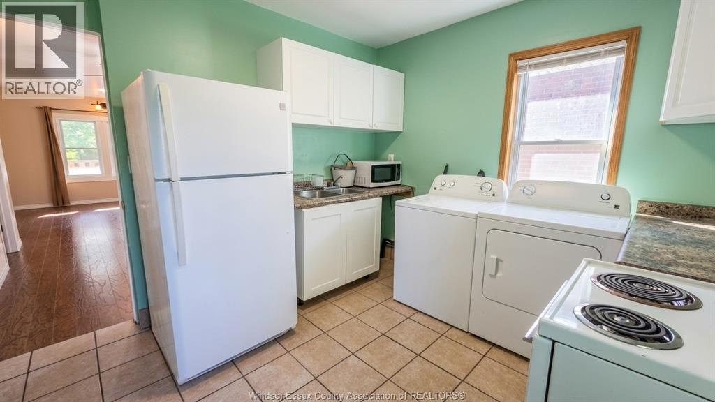 721-723 Campbell Avenue Property Photo 20