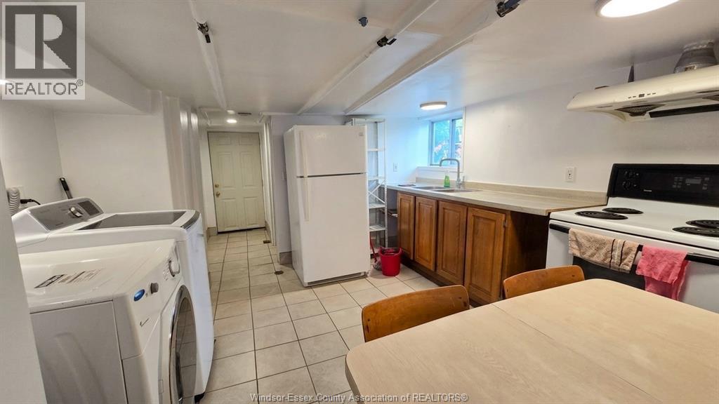 721-723 Campbell Avenue Property Photo 28
