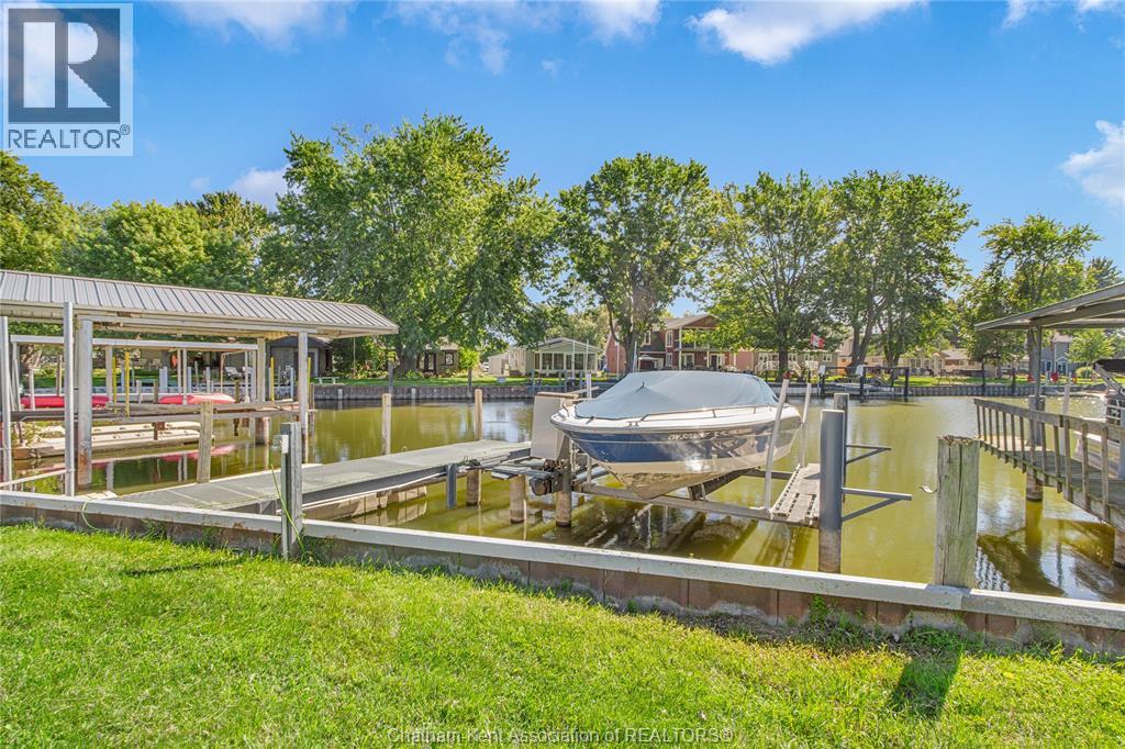 105 Island Crescent Property Photo 14