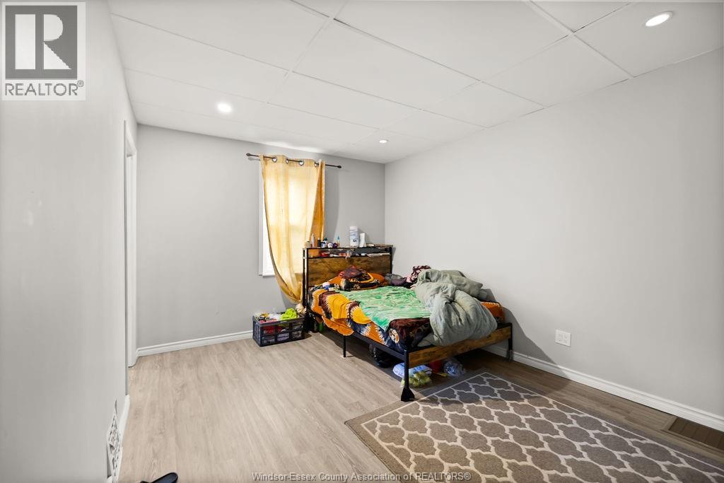 1537 Howard Property Photo 18