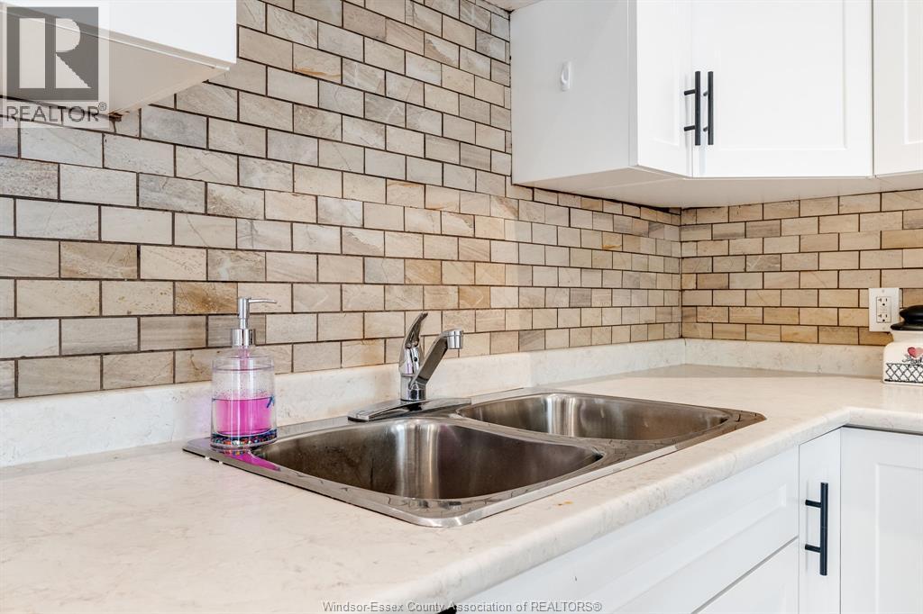171 Edgar Street Property Photo 6