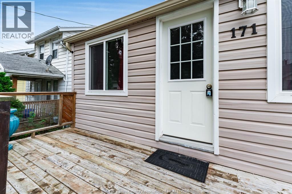 171 Edgar Street Property Photo 32