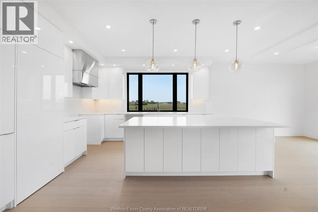 2 Pebble Beach Court Property Photo 17