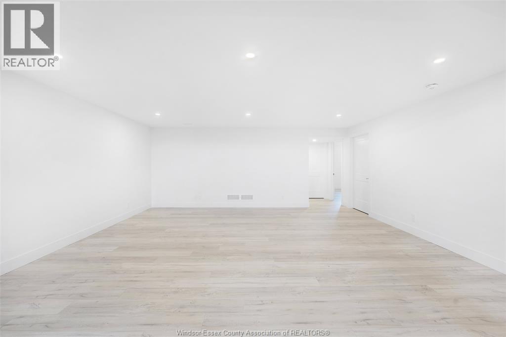 2 Pebble Beach Court Property Photo 35