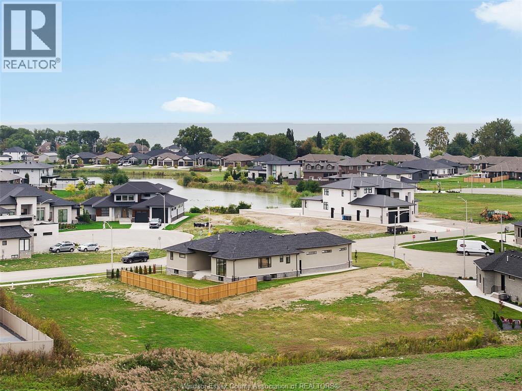 2 Pebble Beach Court Property Photo 45