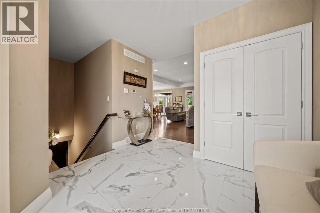 24 Peachtree Lane Property Photo 6