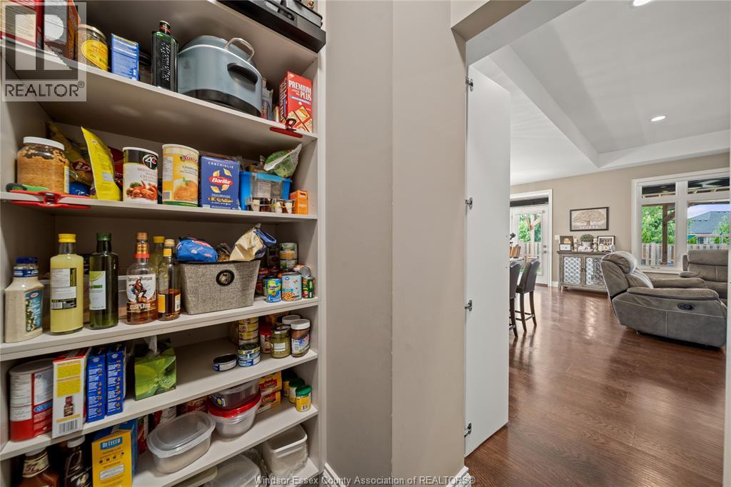 24 Peachtree Lane Property Photo 12