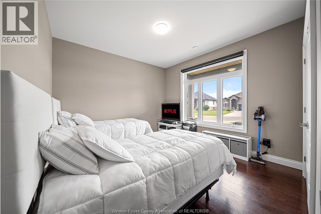 24 Peachtree Lane Property Photo 26