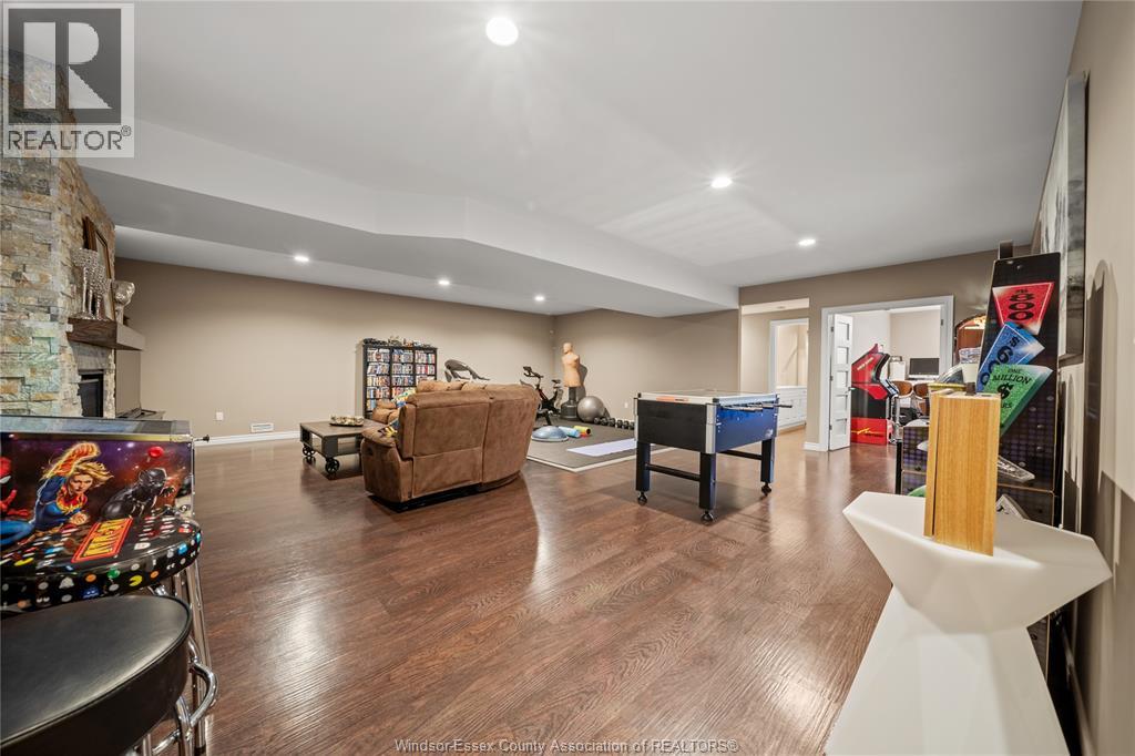 24 Peachtree Lane Property Photo 28