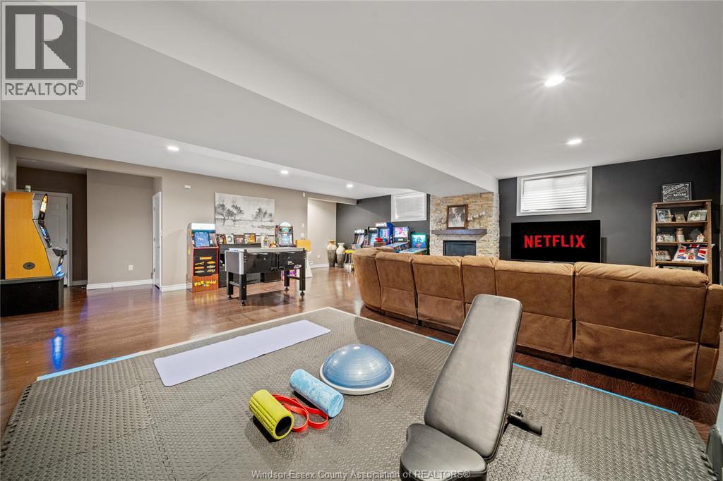 24 Peachtree Lane Property Photo 31