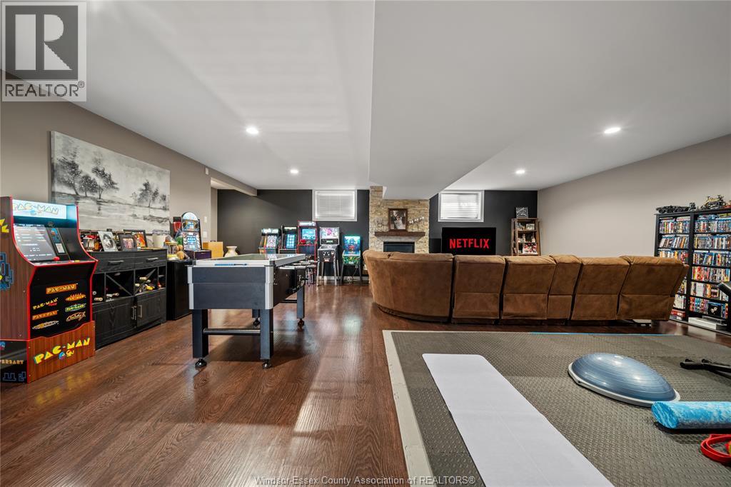 24 Peachtree Lane Property Photo 32