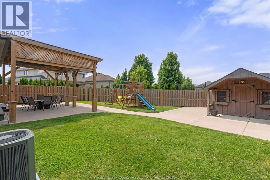 24 Peachtree Lane Property Photo 39