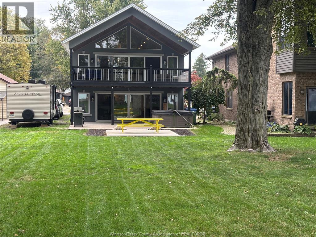 1646 Park Property Photo 1