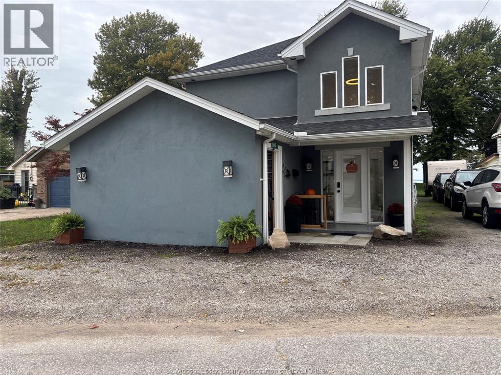 1646 Park Property Photo 2