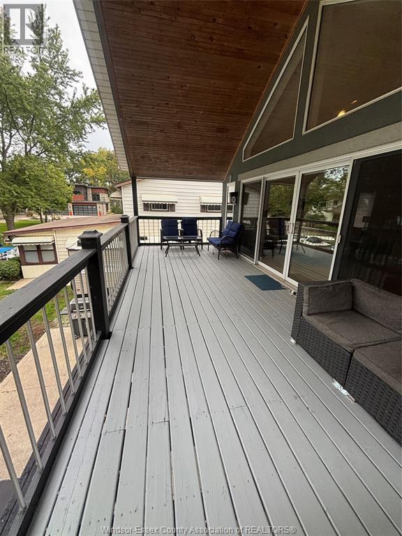 1646 Park Property Photo 21