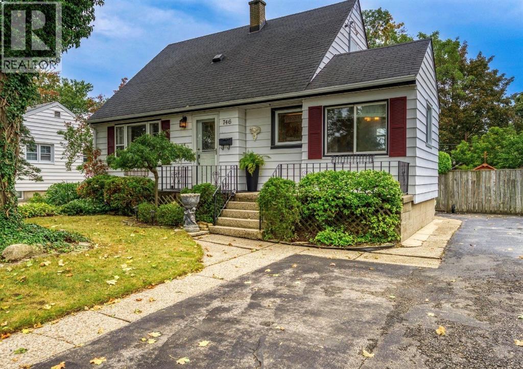 746 KEMSLEY DRIVE