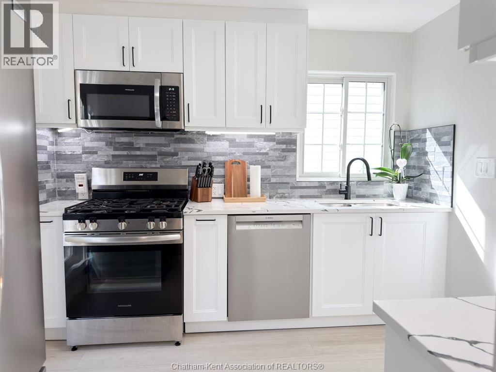 22 Dovercourt Street Property Photo 6