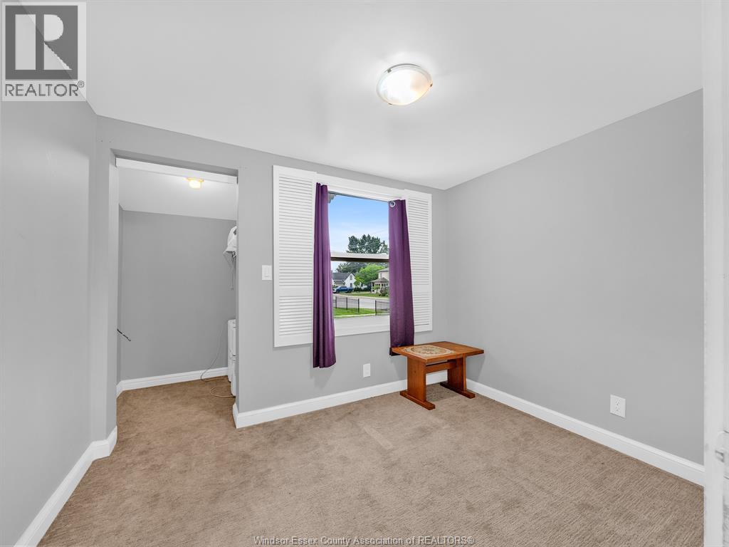 2724 Pillette Road Property Photo 37