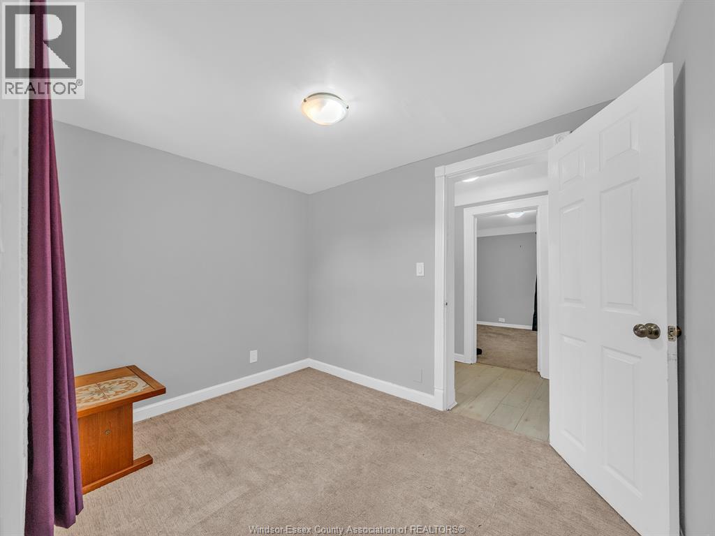 2724 Pillette Road Property Photo 38