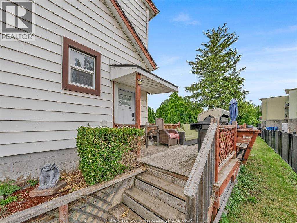 2724 Pillette Road Property Photo 46
