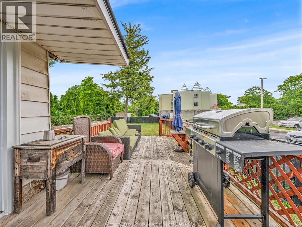 2724 Pillette Road Property Photo 47