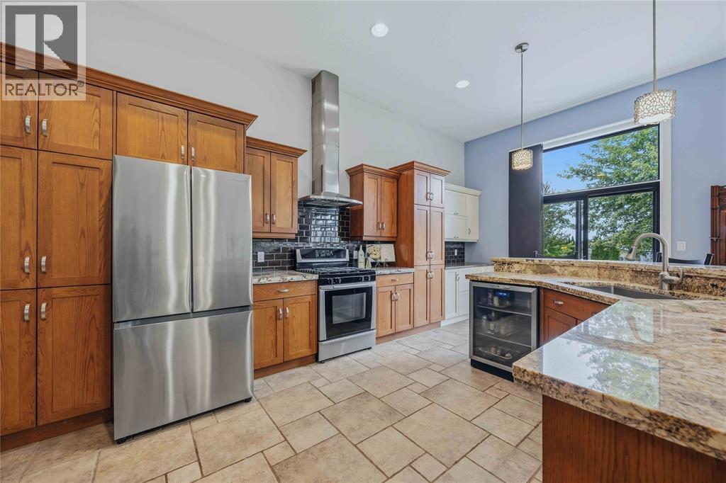 4303 Garden Crescent Property Photo 9