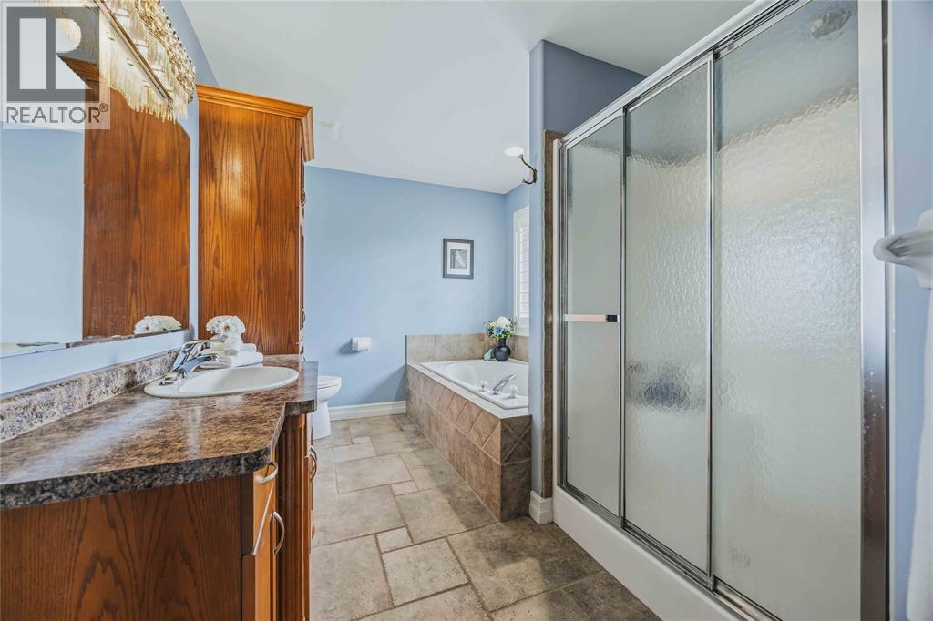 4303 Garden Crescent Property Photo 15