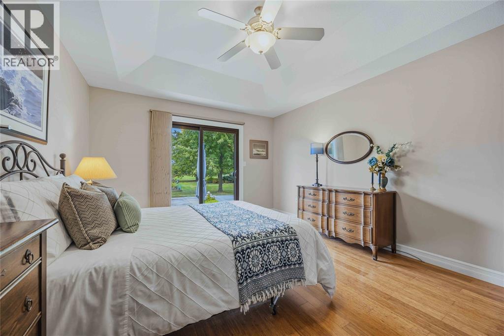 4303 Garden Crescent Property Photo 17