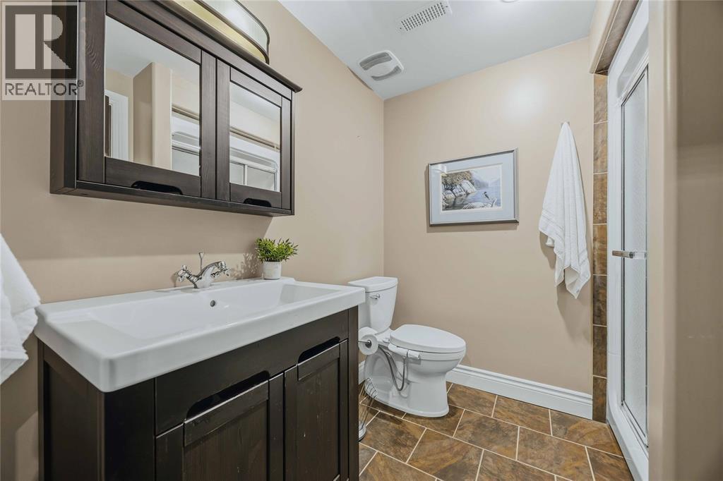 4303 Garden Crescent Property Photo 24