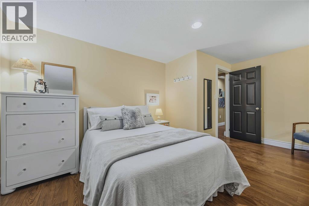 4303 Garden Crescent Property Photo 26