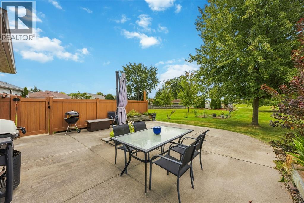 4303 Garden Crescent Property Photo 30
