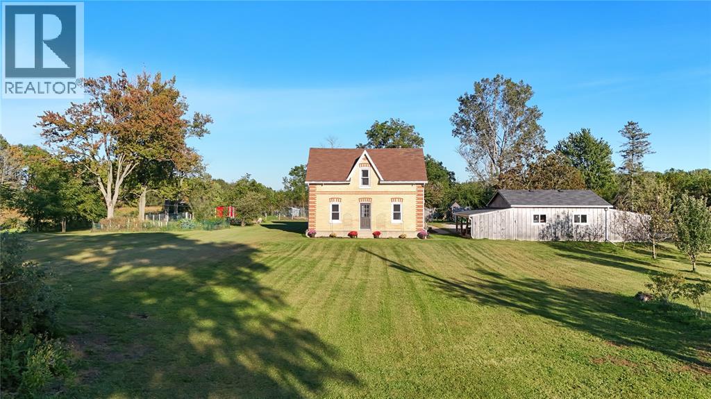 1252 Downie Road Property Photo 1