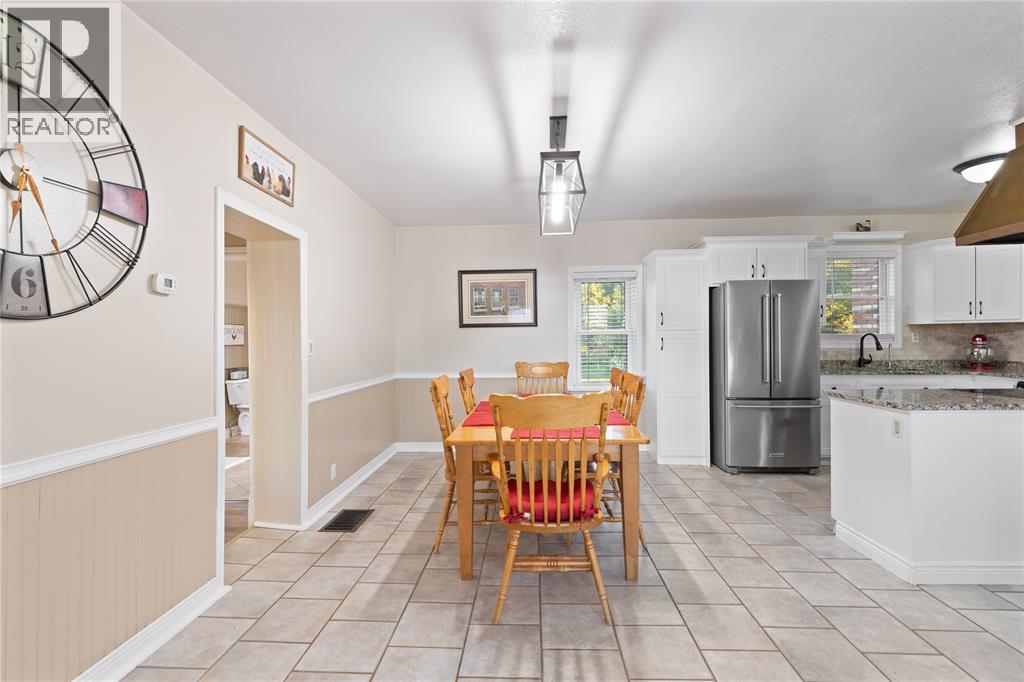 1252 Downie Road Property Photo 8