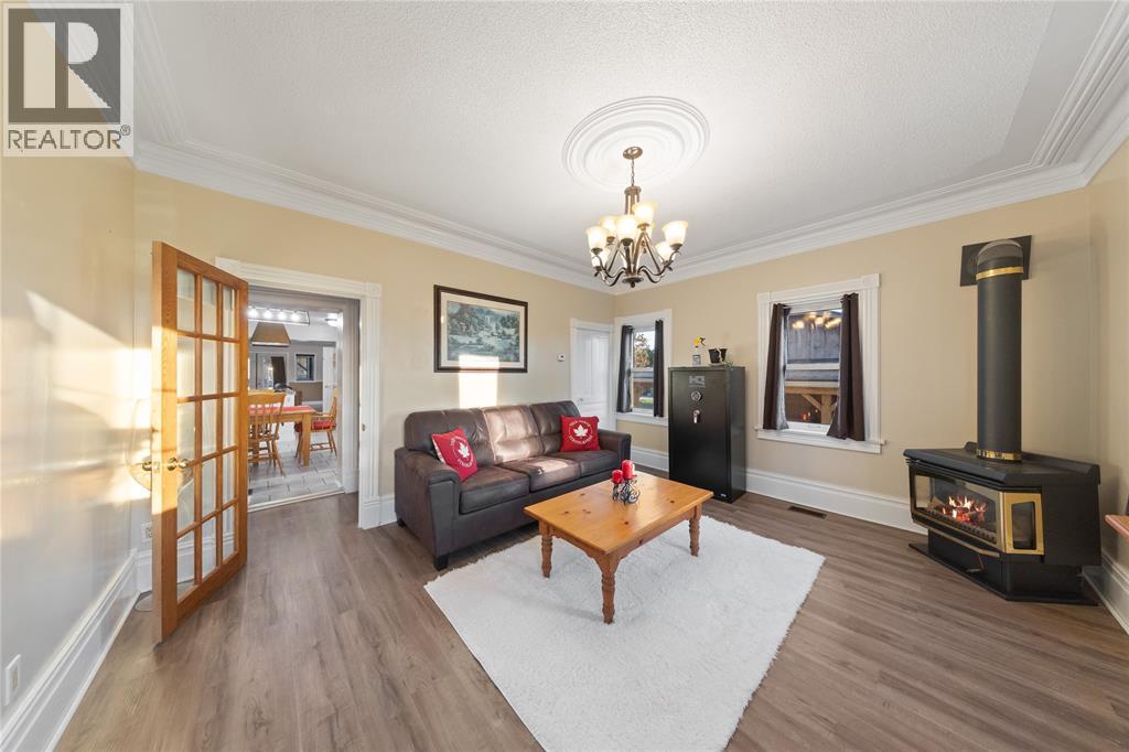 1252 Downie Road Property Photo 11