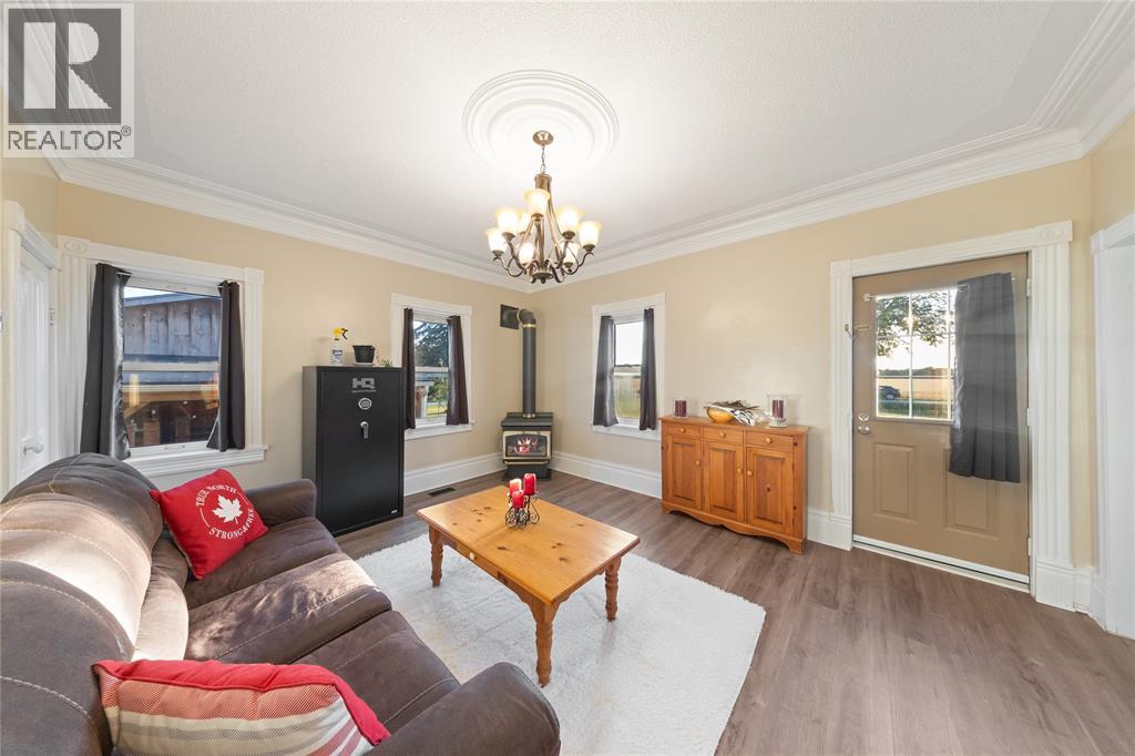 1252 Downie Road Property Photo 12