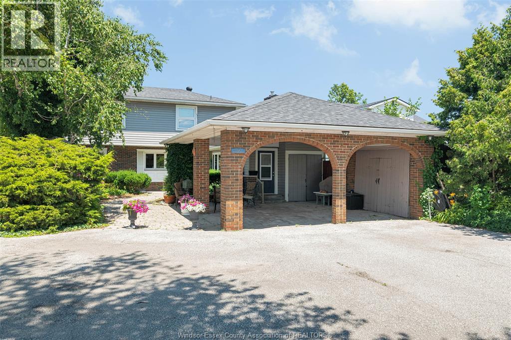 11830 Riverside Drive East Property Photo 5