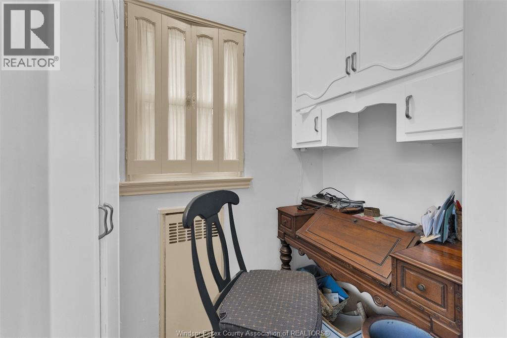 11830 Riverside Drive East Property Photo 33