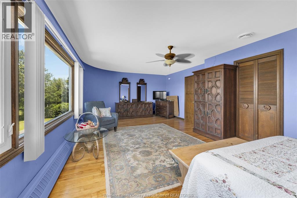 11830 Riverside Drive East Property Photo 35
