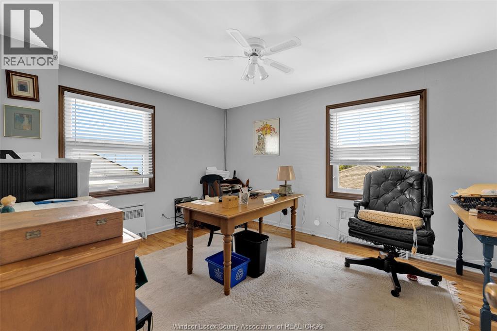 11830 Riverside Drive East Property Photo 37