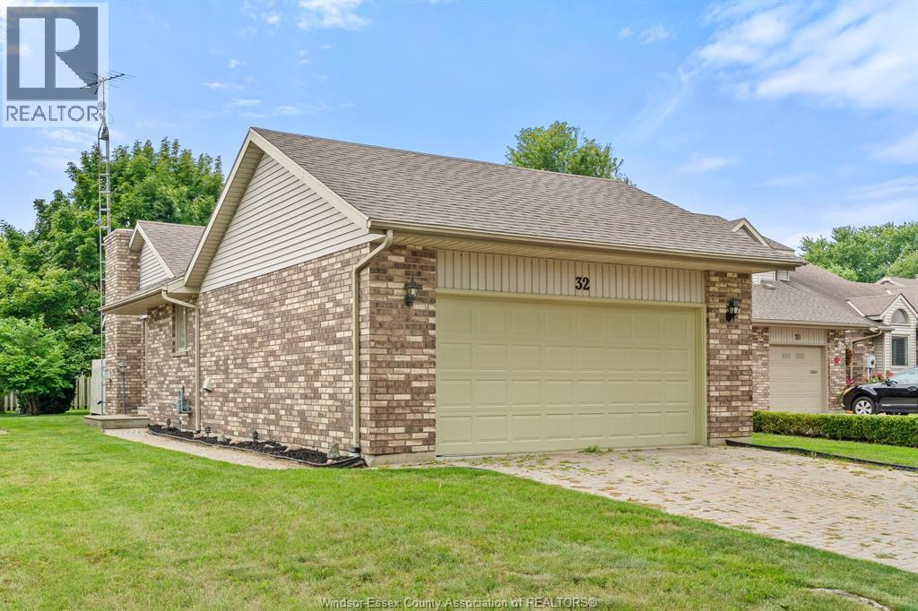 32 Cheyenne Crescent Property Photo 2