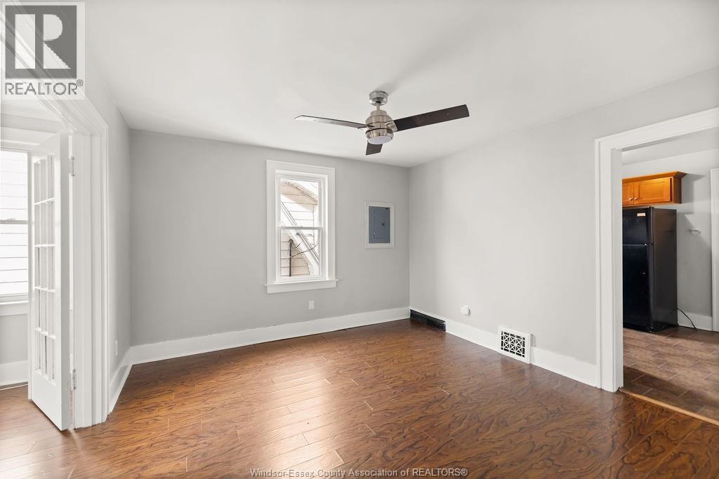 1044 Parent Avenue Unit# Upper Property Photo 6