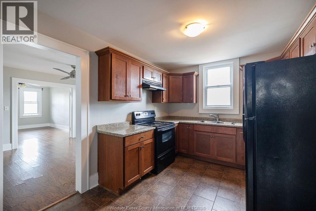 1044 Parent Avenue Unit# Upper Property Photo 8