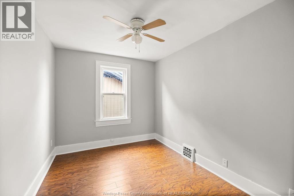 1044 Parent Avenue Unit# Upper Property Photo 13
