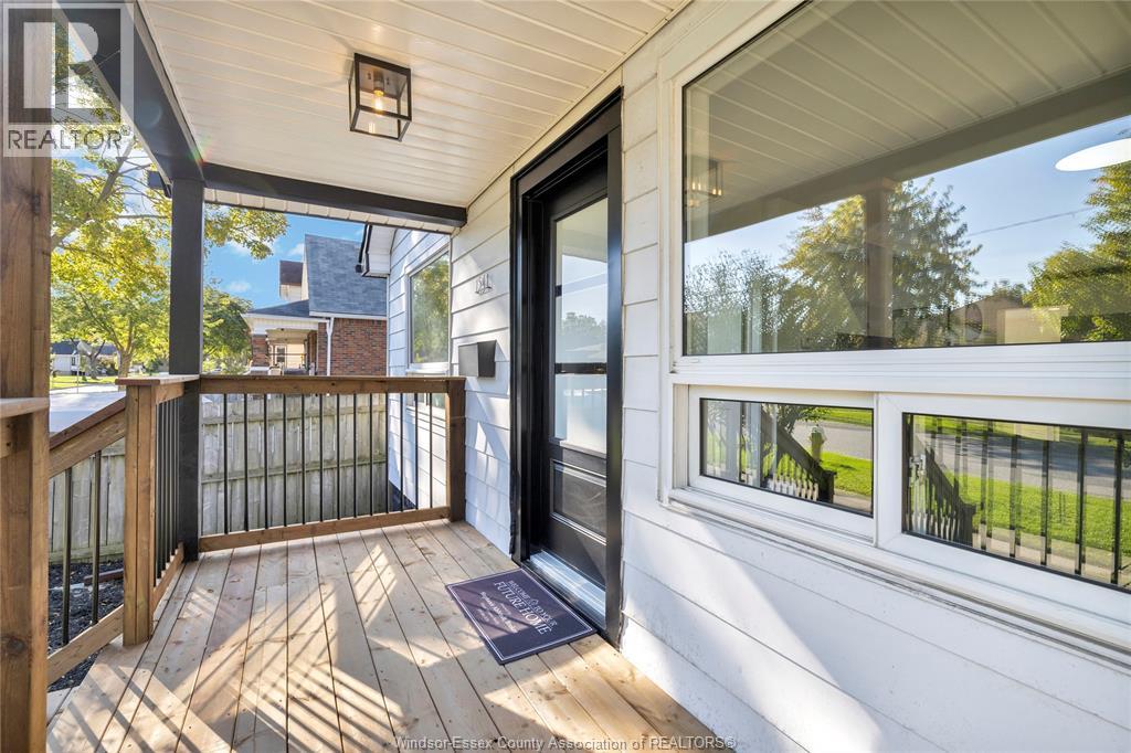 1541 Albert Property Photo 3