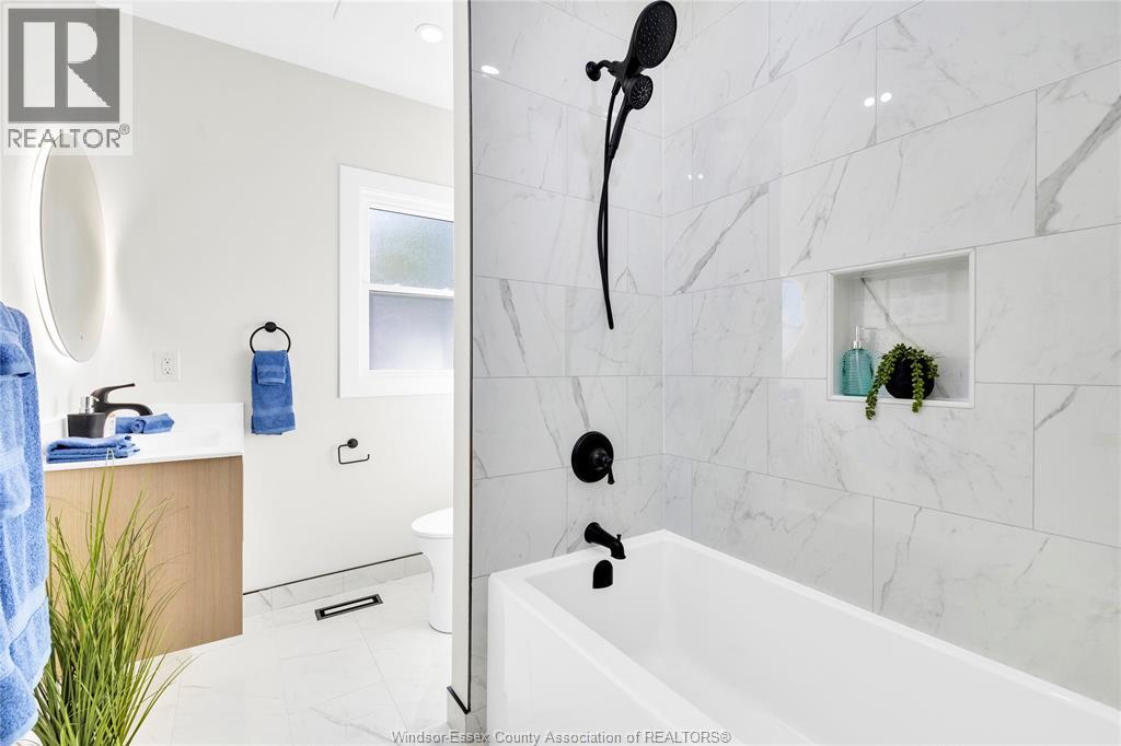1541 Albert Property Photo 16