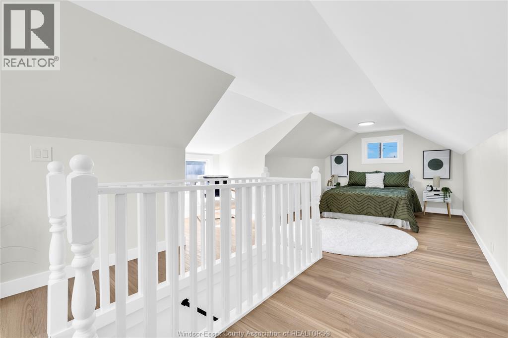 1541 Albert Property Photo 21