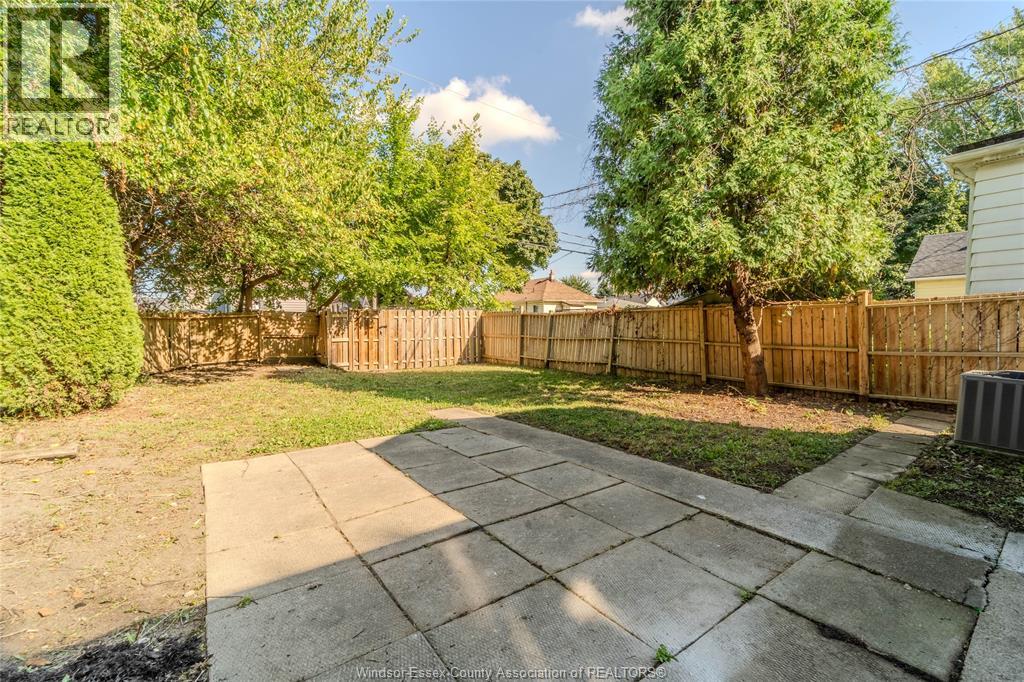 966 Curry Avenue Property Photo 12